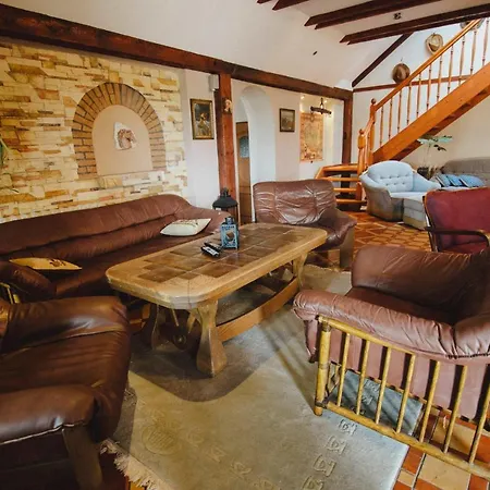 Zelazna Podkowa Farm stay Modliszow