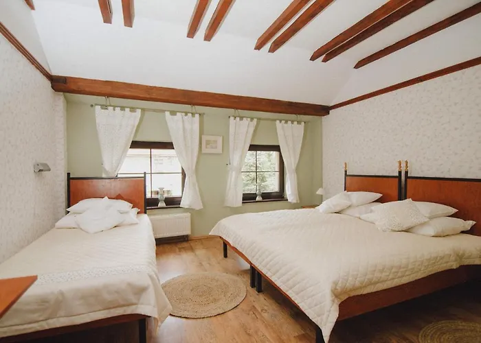 Zelazna Podkowa Bauernhof Modliszów